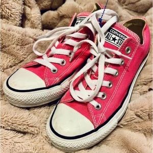 Chuck Taylor Converse